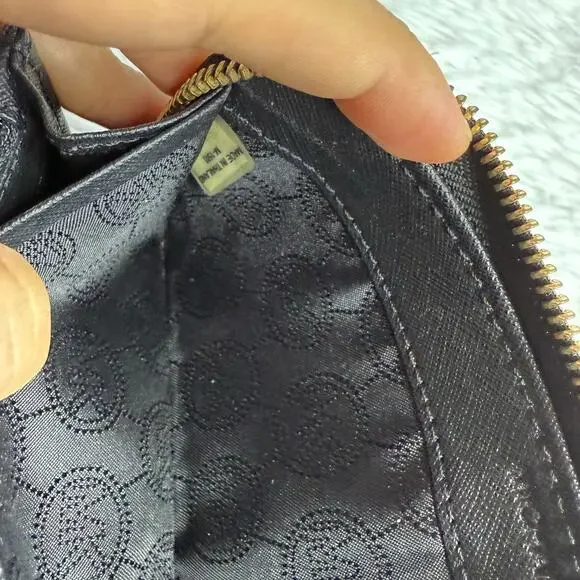 Michael Kors Black Zip Around Wallet - Picture 9 of 9